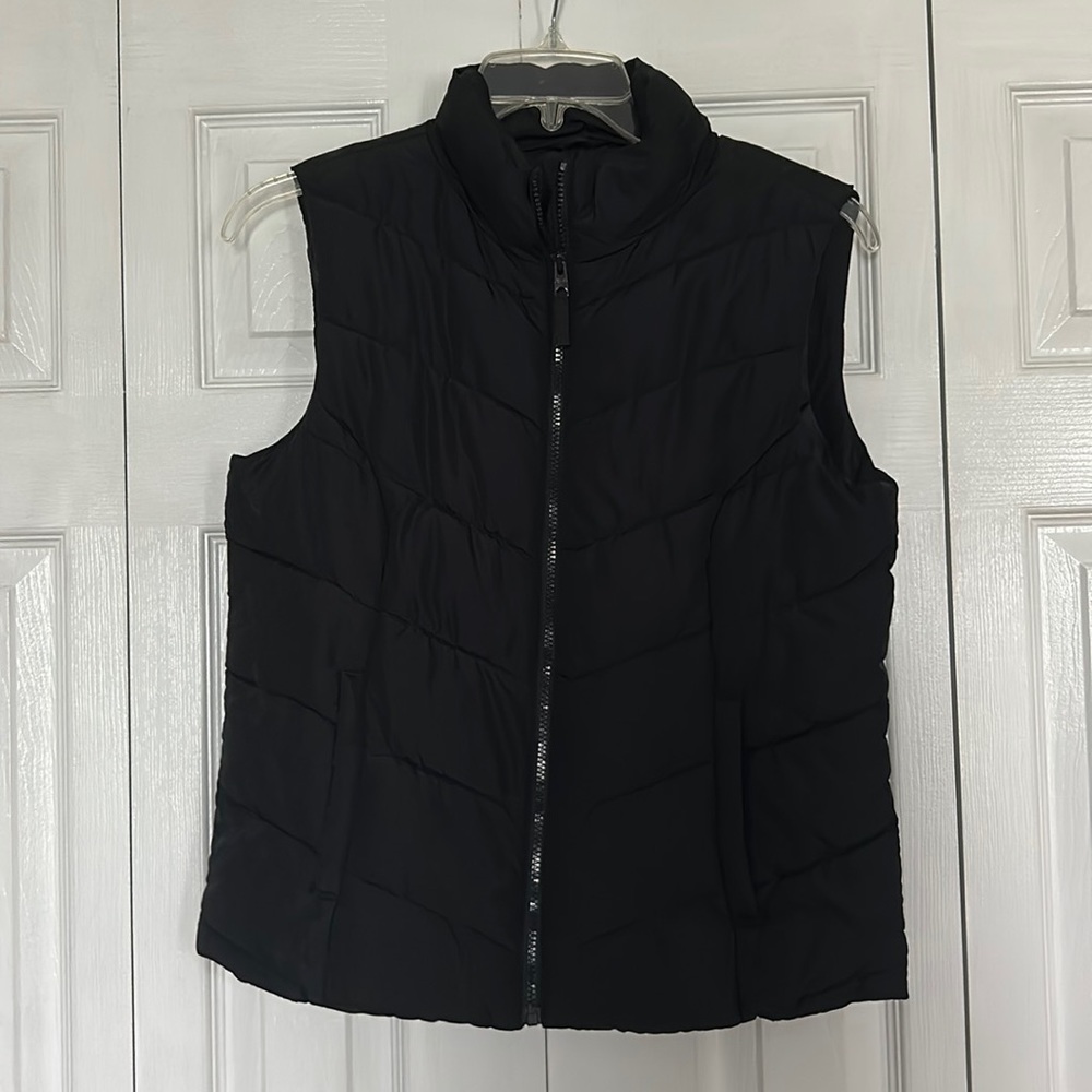 Aeropostale vest